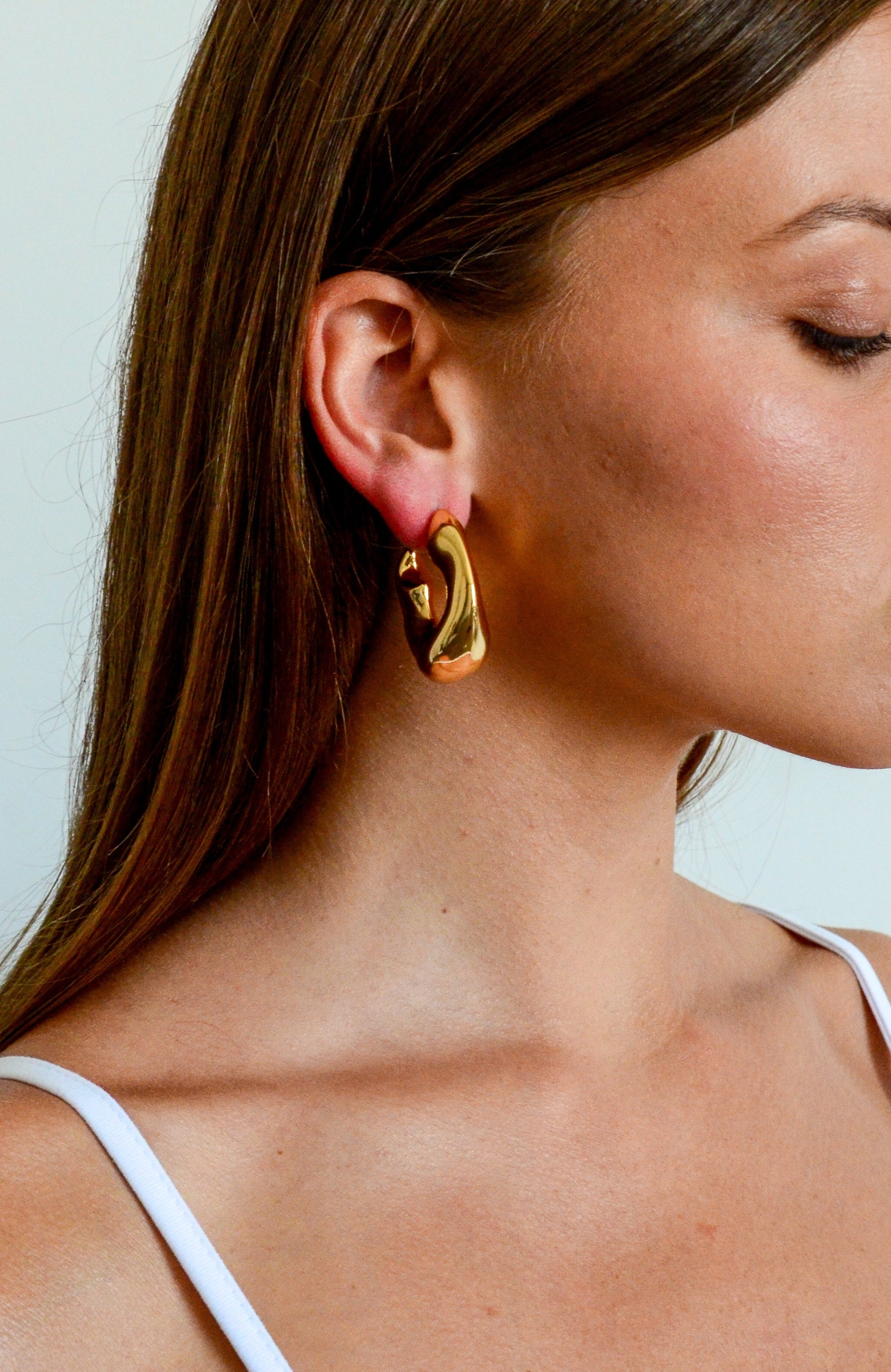 Venarotta Hoop Earring