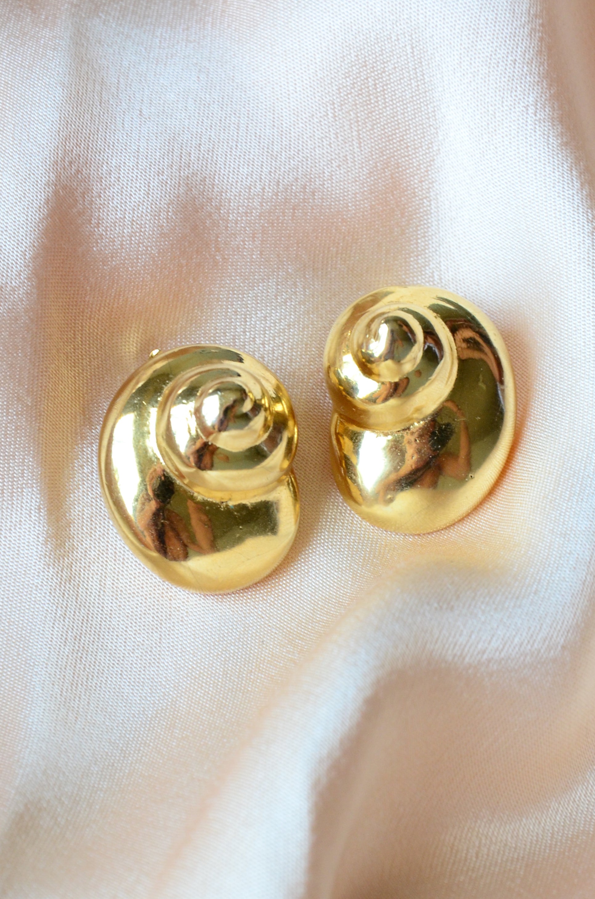 Polished Gold Shell Clip On Earrings