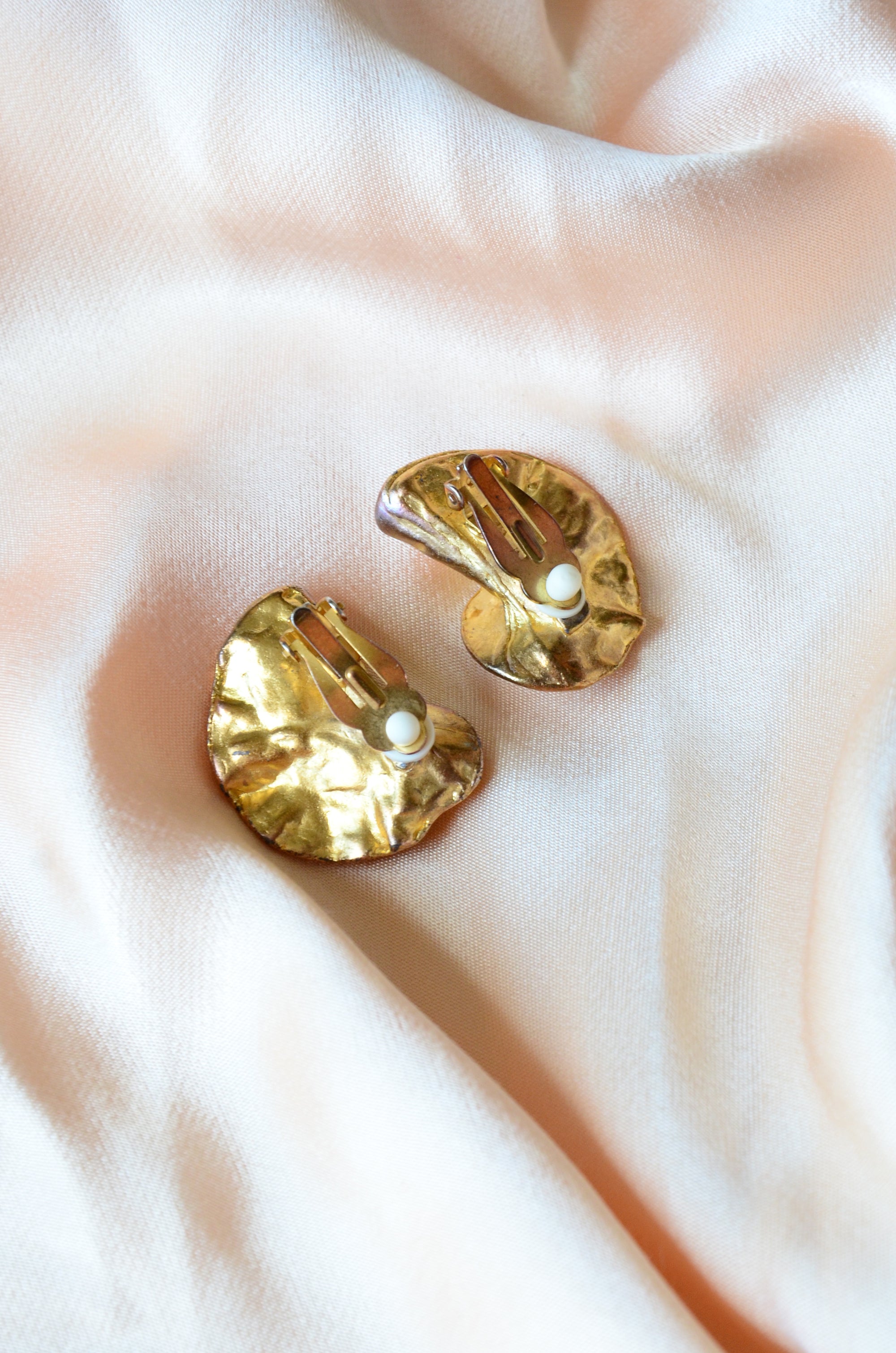 Irregular Textured Gold Pearl Earring